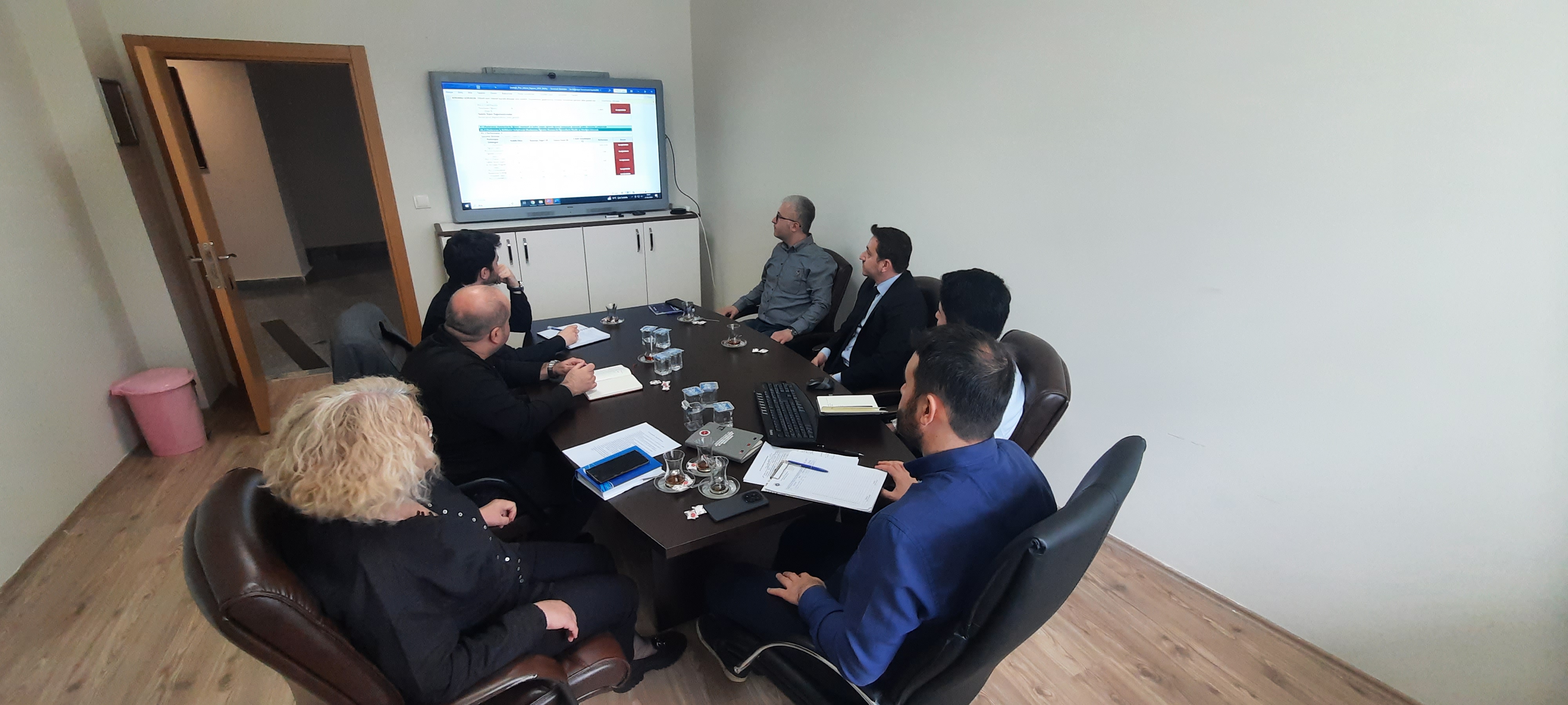 Başkanlığımız ve Bilgi İşlem Daire Başkanlığınca KVYS’nin Geliştirilmesine Yönelik İç Paydaş Toplantısı Gerçekleştirildi